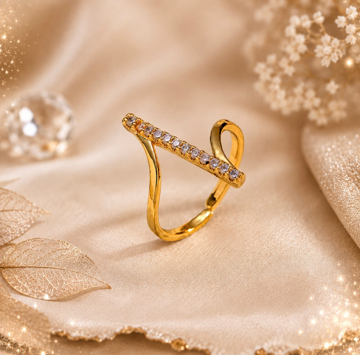 Lumière Curve Ring