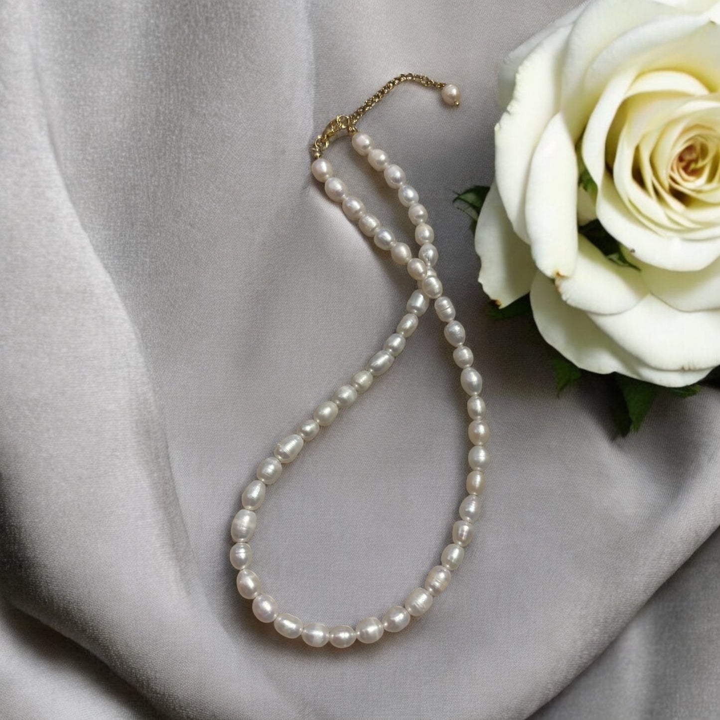 Collier de perles de Charlotte