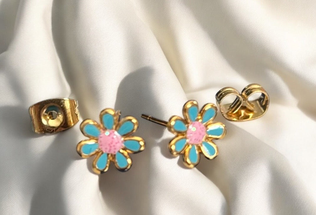 Daisy’s Earrings