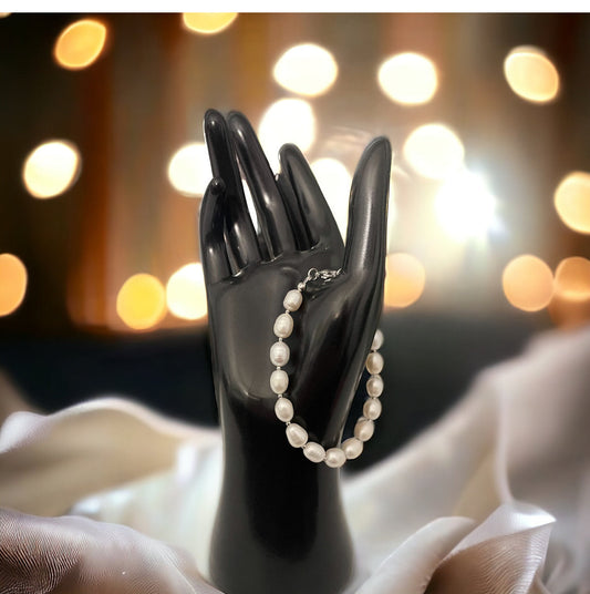 Freshwater Pearl jewelry meaning