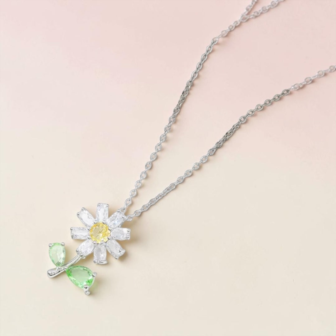 Lina Bloom Necklace