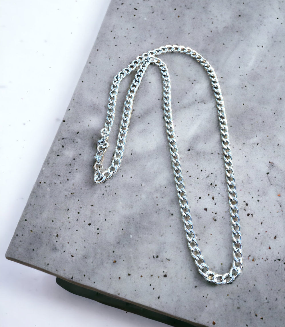 Silver chain necklace 