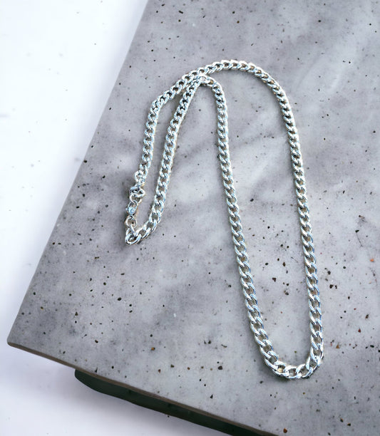 Silver chain necklace 