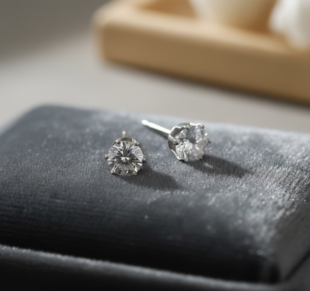 Valentina’s Stud Earrings