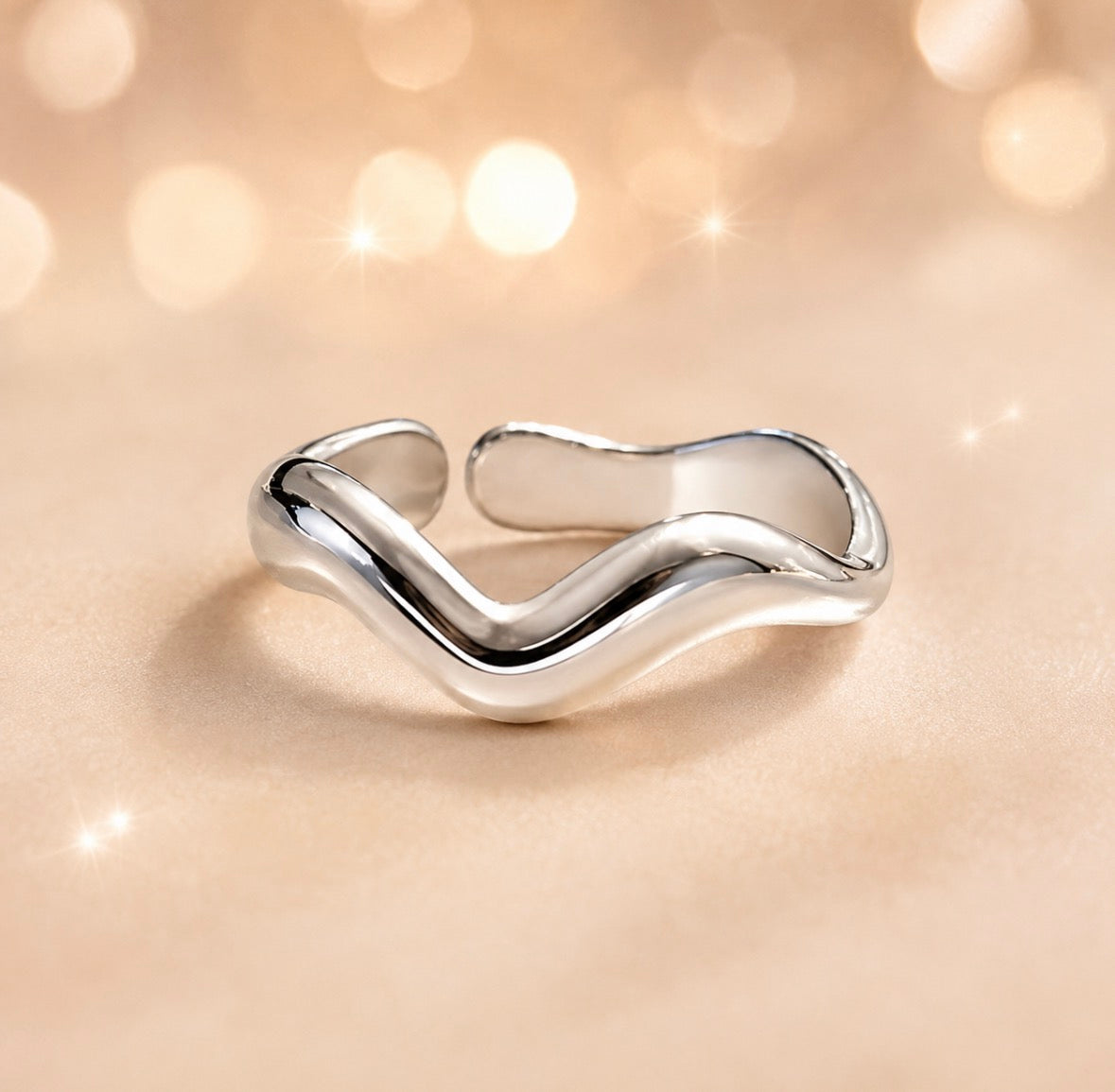Elara Wave Ring