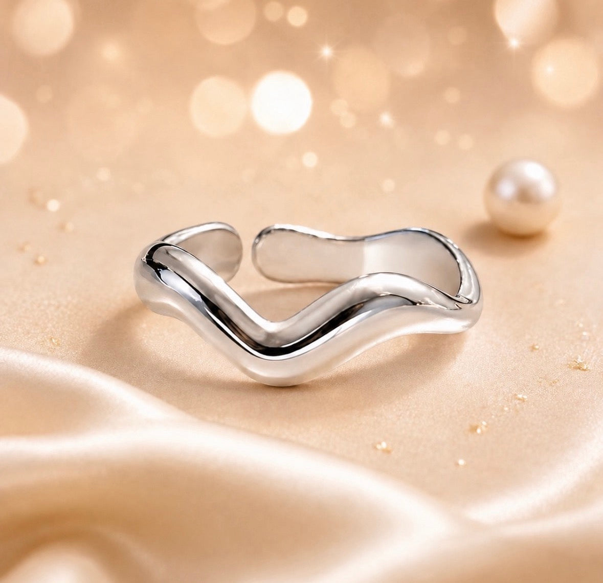 Elara Wave Ring
