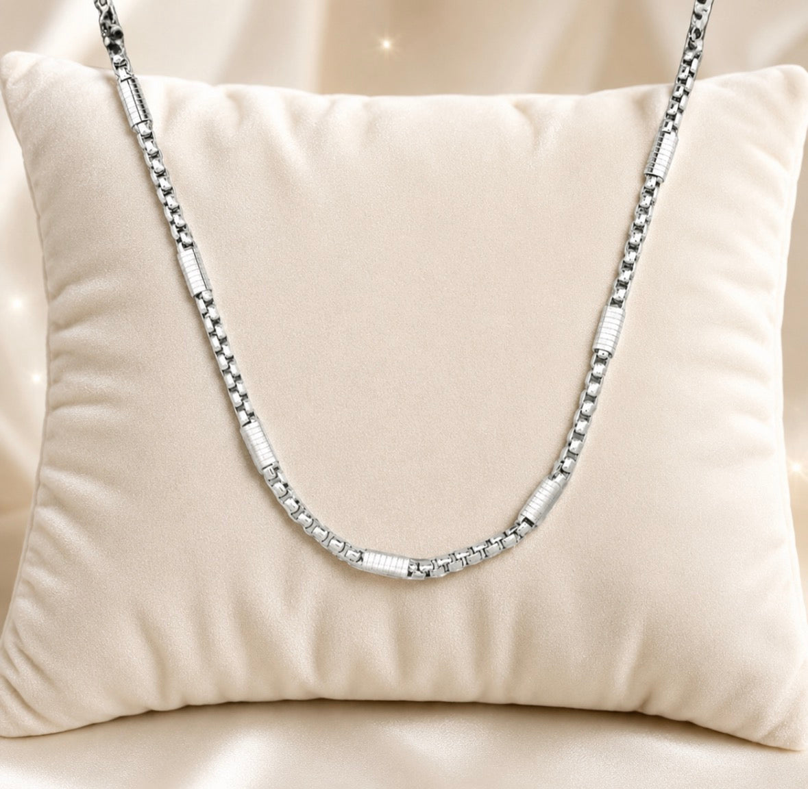 Daniel’s  Necklace