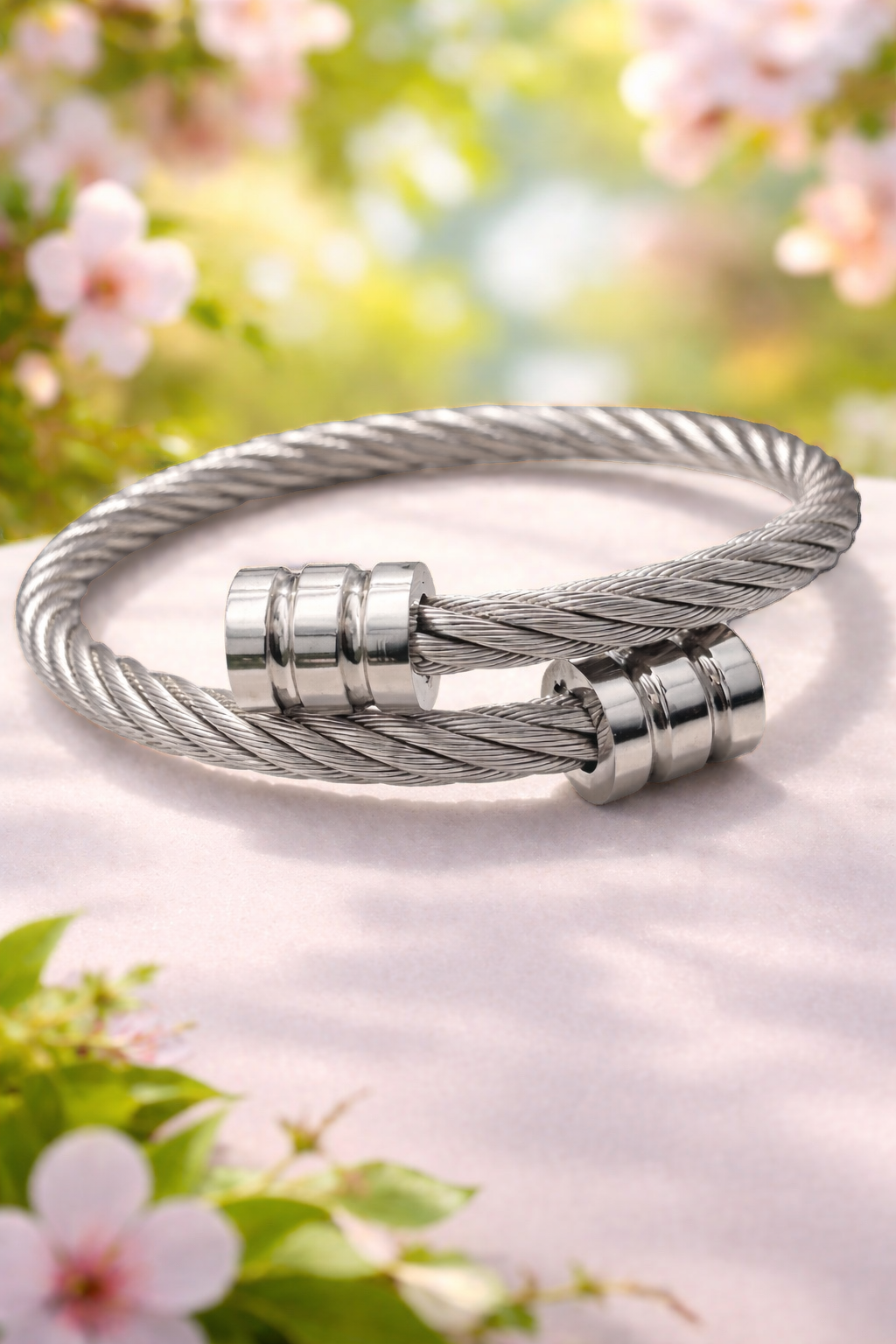 EverTwist Bangle Bracelet