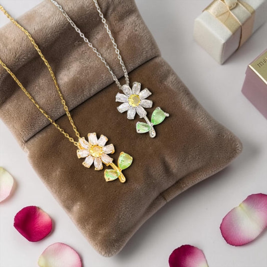 Lina Bloom Necklace