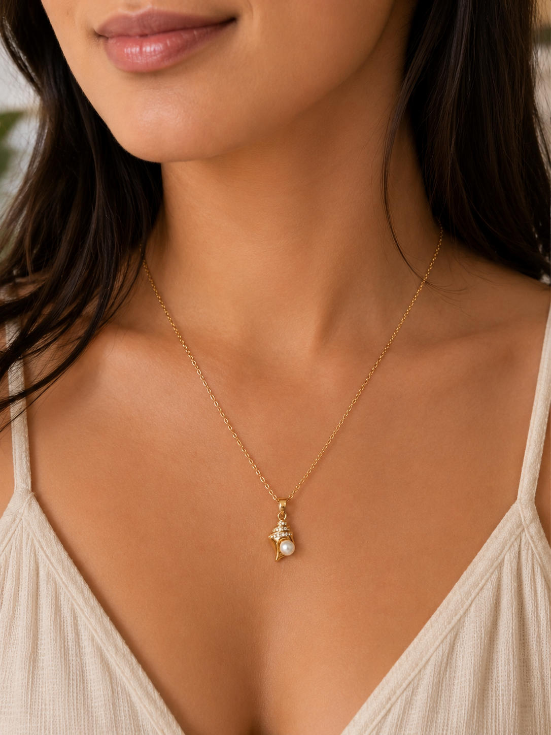Oceana Pearl Shell Necklace