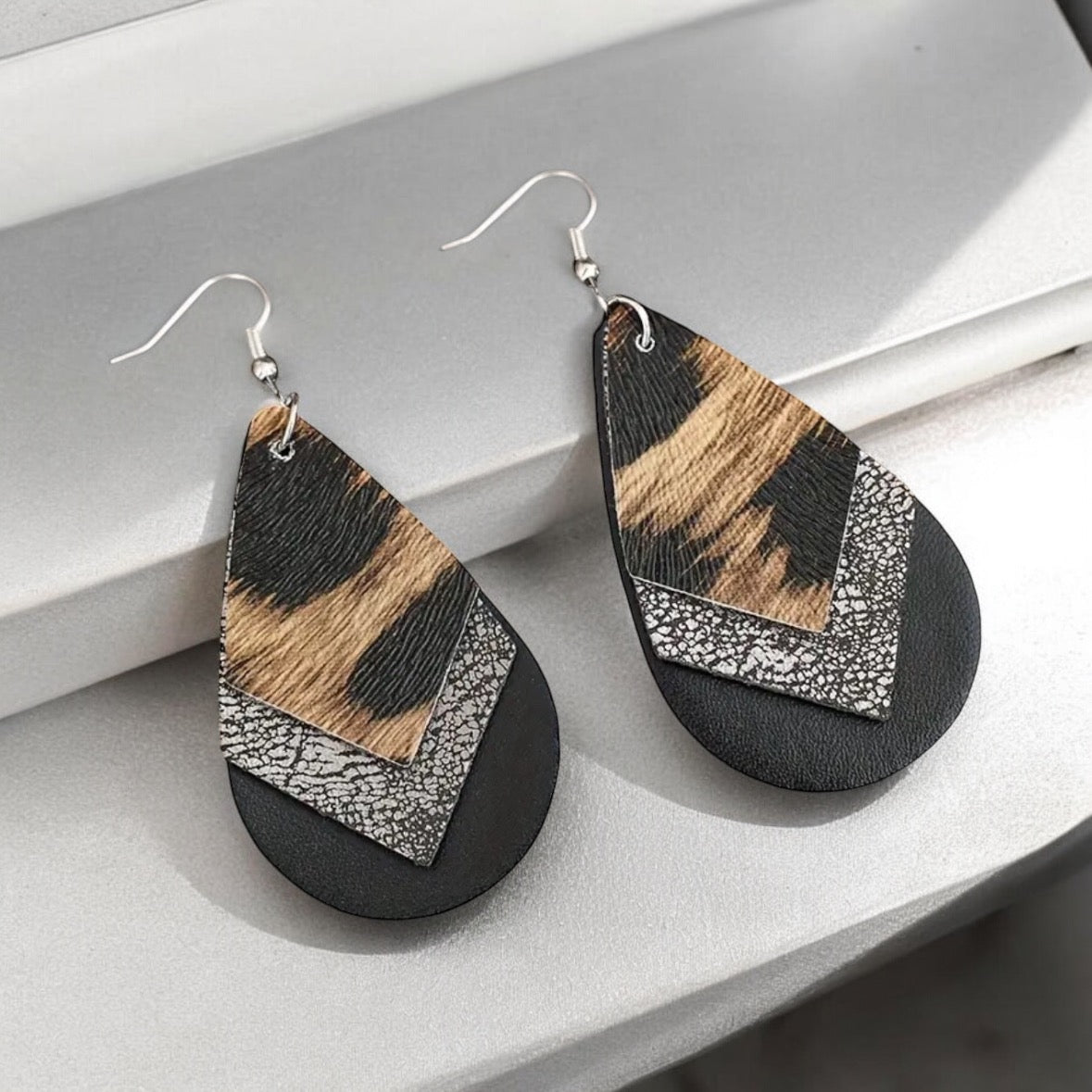 Thalia’s Earrings