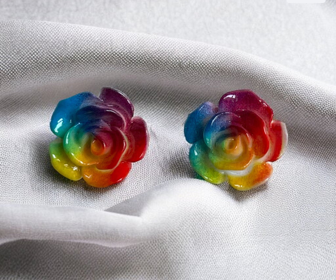 Iris’s Stud Earrings