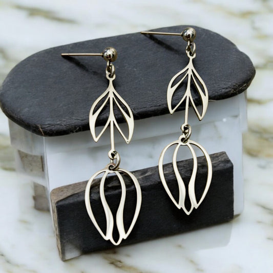 Astrid’s Earrings