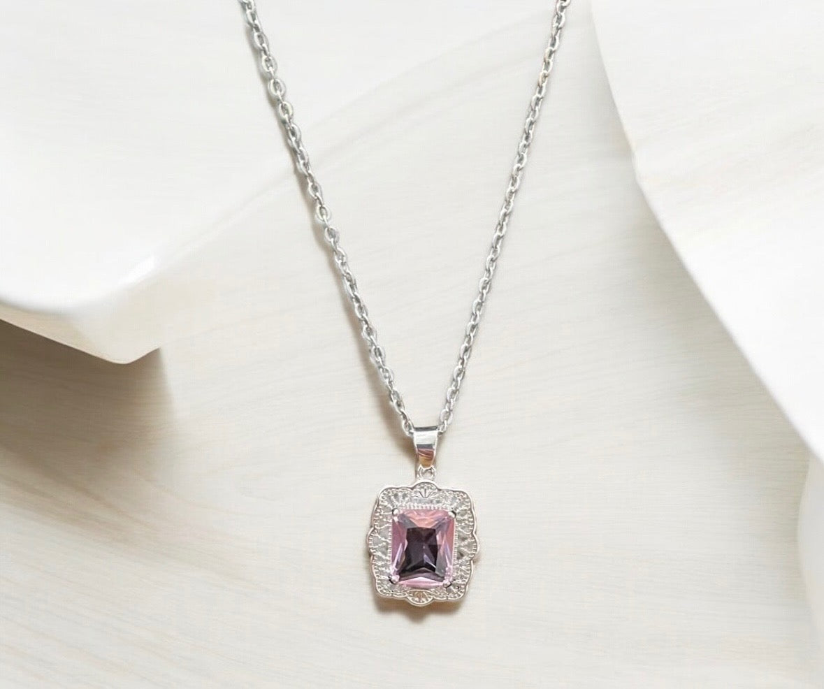 Elizabeth’s Necklace