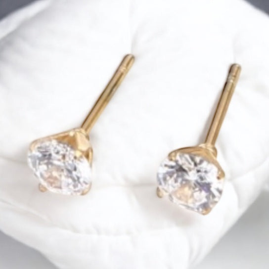 Soleil’s Necklace and Earring Set