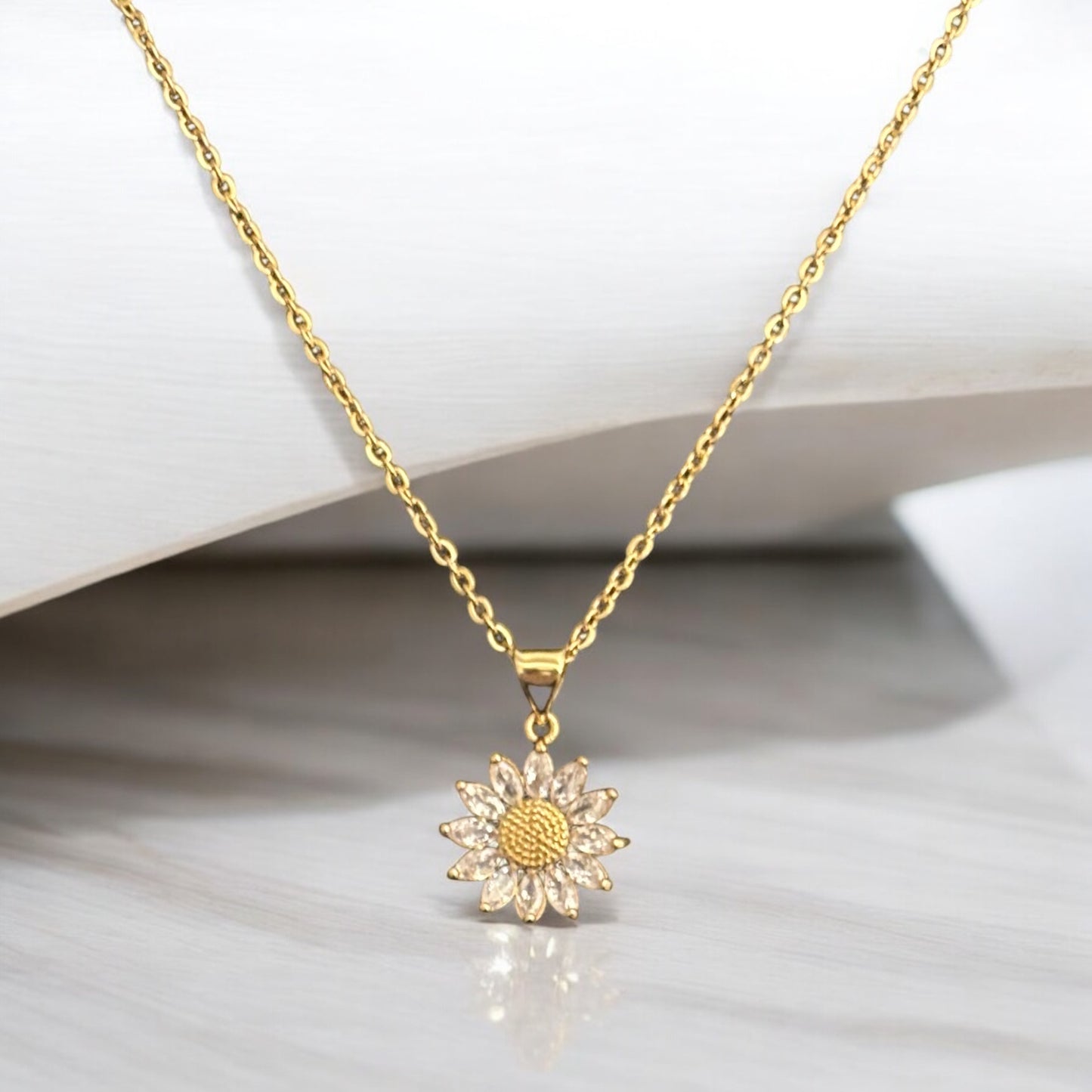 Soleil’s Necklace and Earring Set