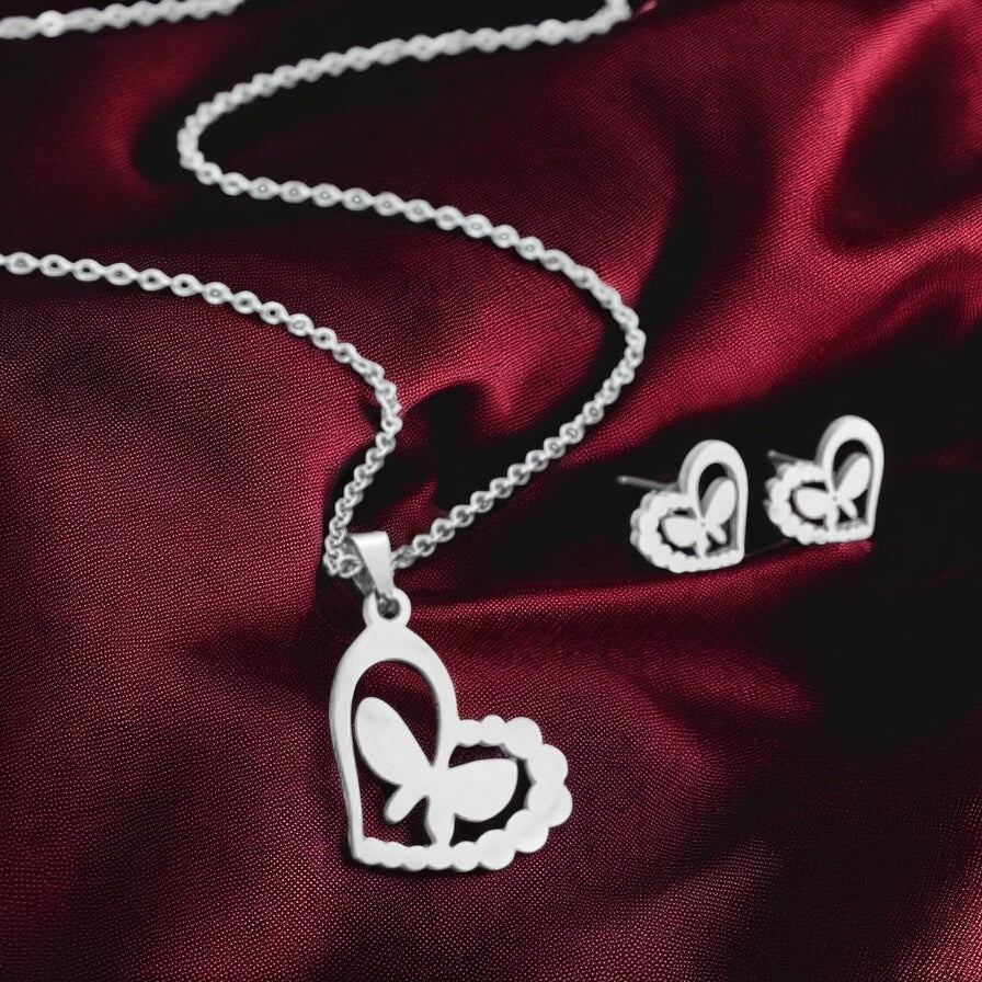 Melissa’s Necklace and Earring Set