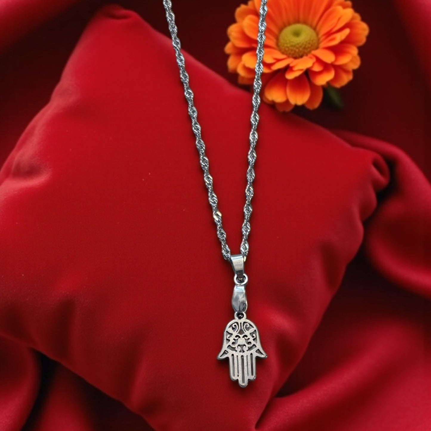 Luna’s Necklace