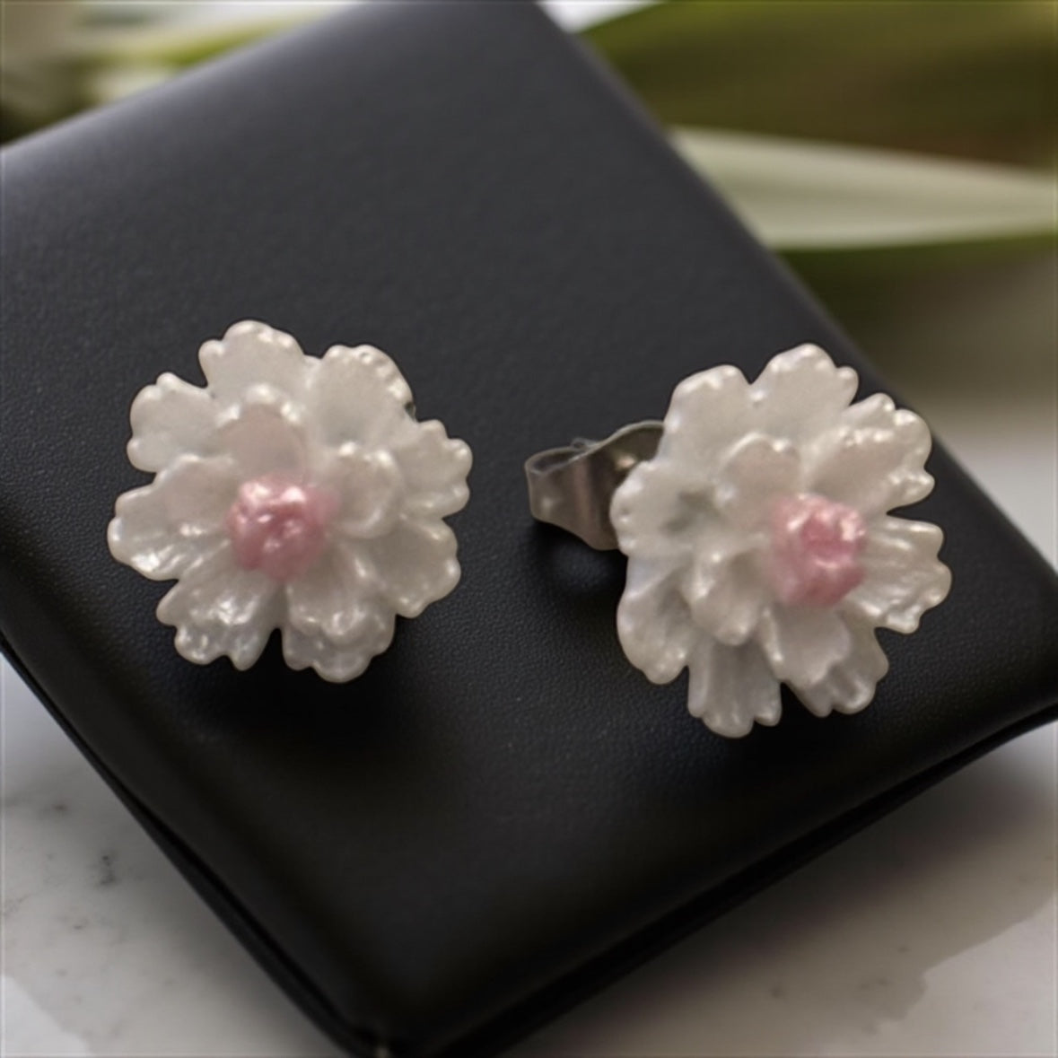 Carna’s Stud Earrings